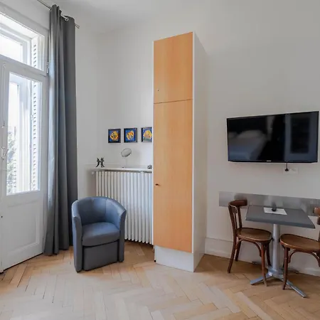 Le Relais De L'orangerie Apartment