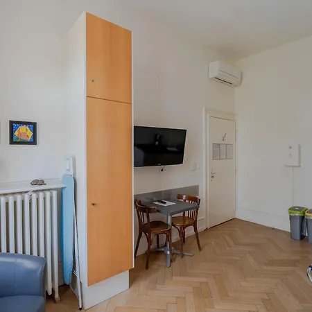 Le Relais De L'orangerie Lägenhet *